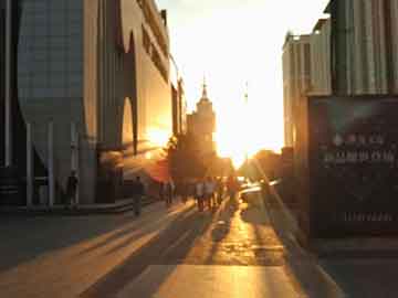爱上海：The Shanghai Forum tells you： The Global Perspective of Contemporary Urban Art!